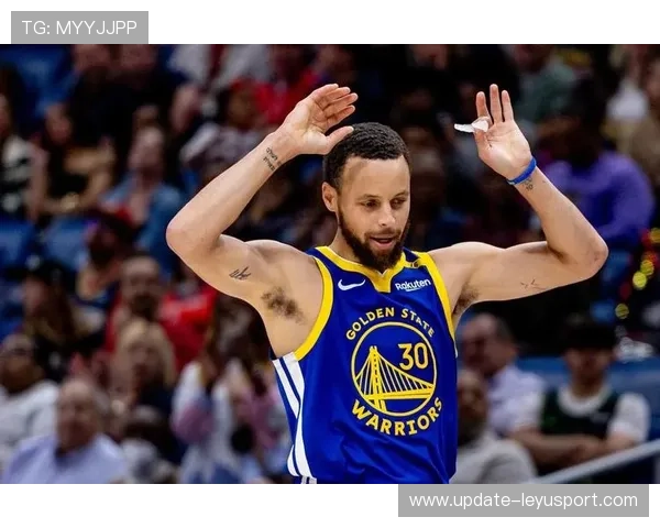 勇士捡到宝？新秀连创生涯夜，库里笑开花，勇士球星库里